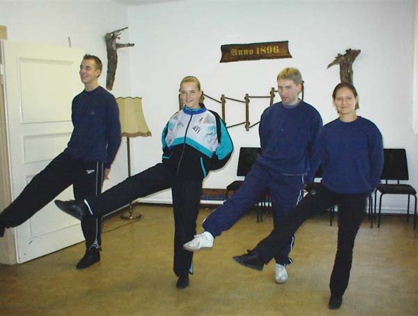 2001-09-21 DanceCamp 2001
