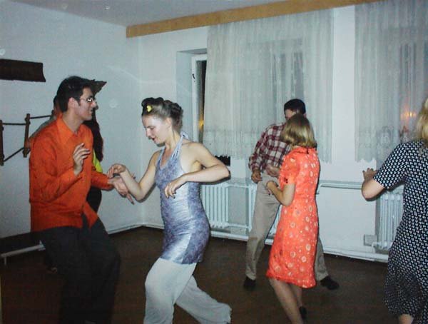 2001-09-21 DanceCamp 2001