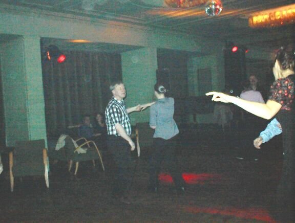 2002-11-22 Record Hop im Grünen Salon