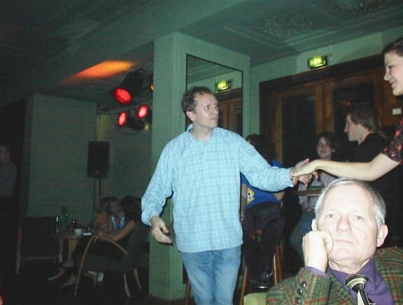 2002-11-22 Record Hop im Grünen Salon