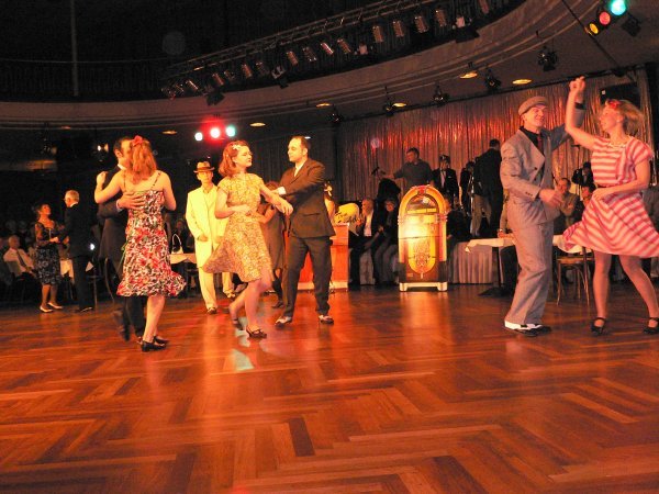 2007-11 Palais CoffeeHouseShow